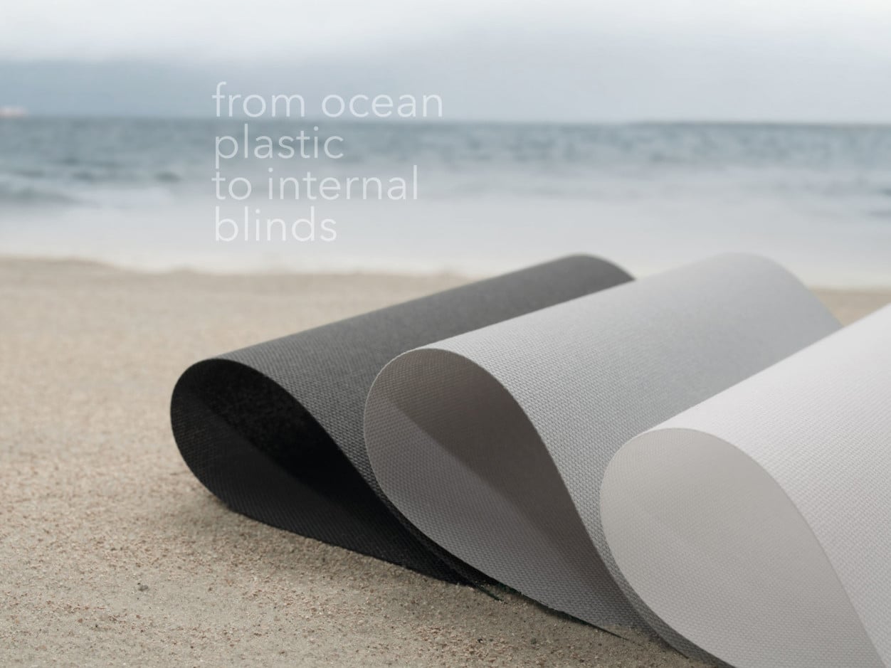 Der Hersteller MHZ bietet mit Greenscreen Sea-Tex eine Stoffqualität für Rollos und Flächenvorhänge an, die zu 50 Prozent aus Ozeanplastik besteht