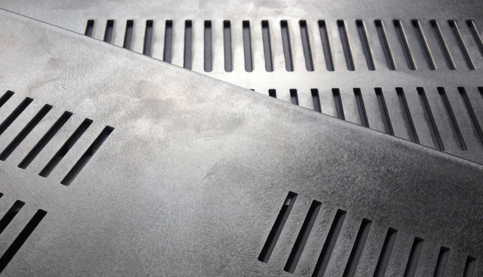 Die Aluminiumplatten sind fünf Millimeter stark