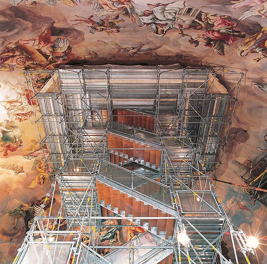 Die Montage erfolgt nach statisch geprüfter Aufbau- und Verwendungsanleitung.
