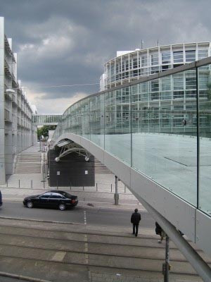 Fußgängerbrücke über die Bayerstraße in München von Ingenieurbüro Christoph Ackermann, München 