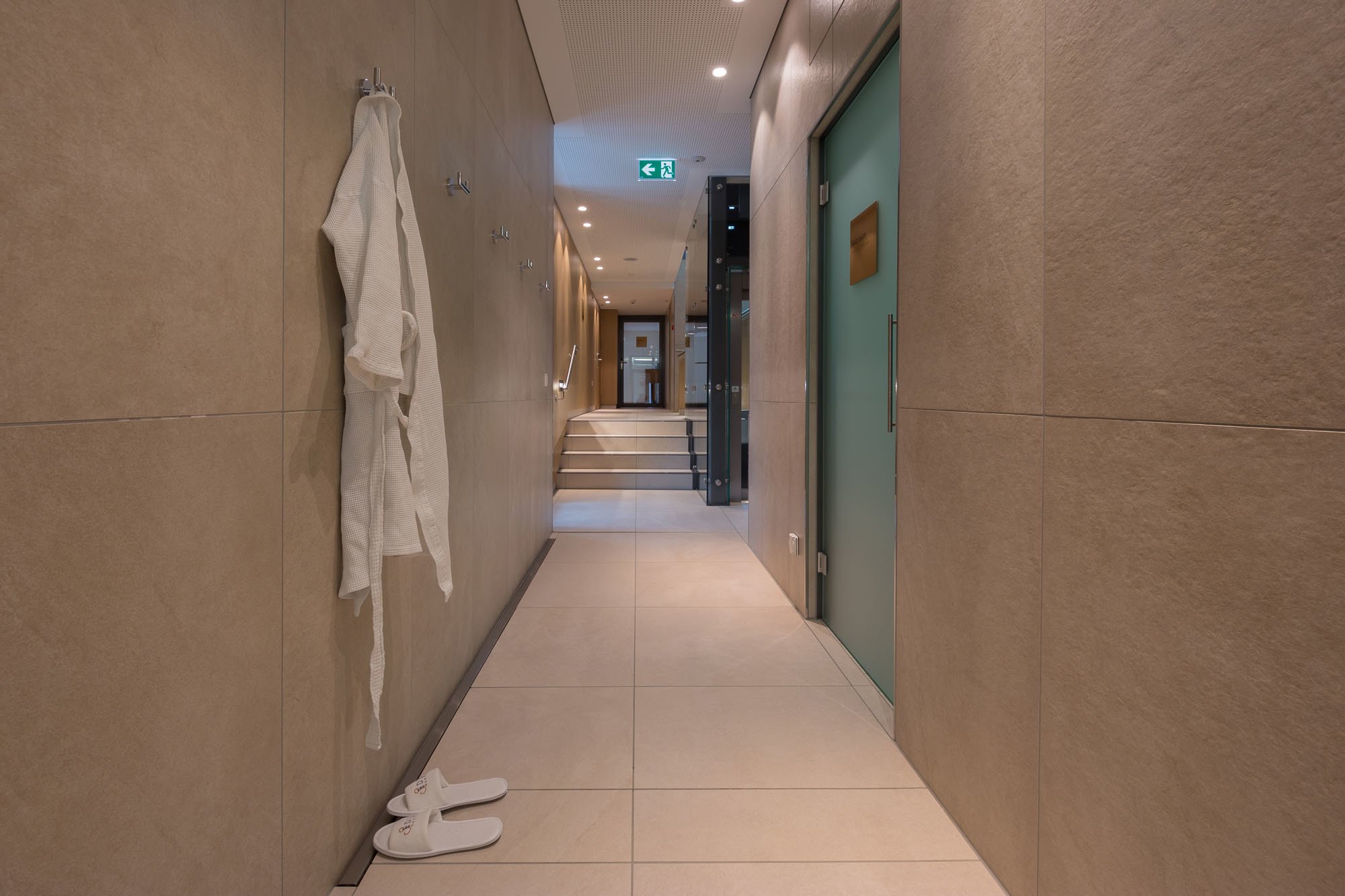 Rutschsichere Keramik Fur Einen Spa Fliesen Und Platten News