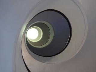 Oberlicht über einem Treppenraum