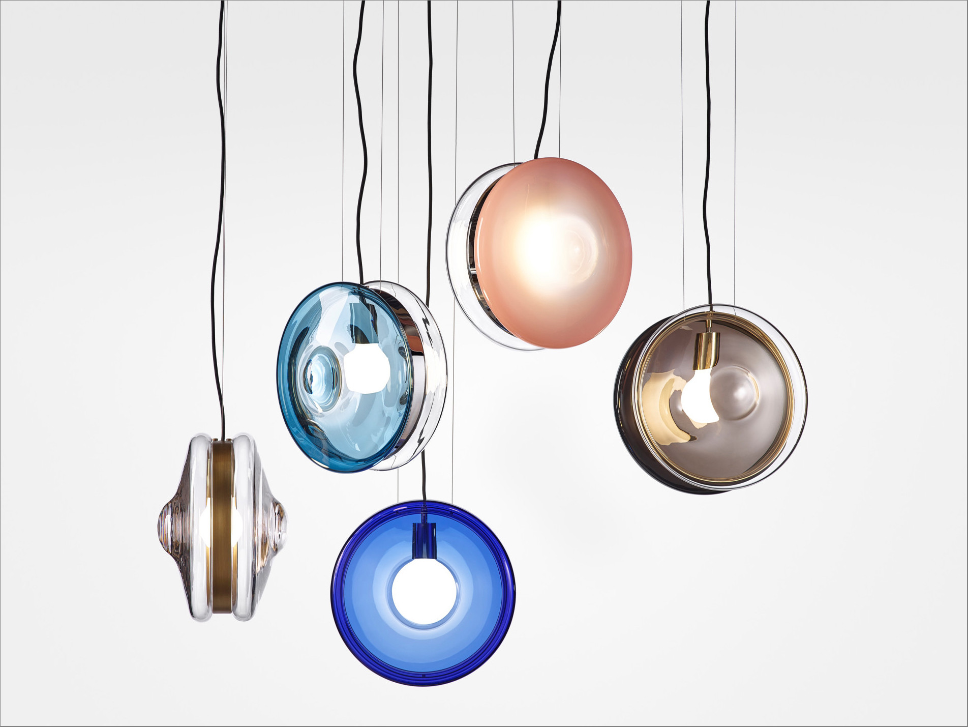 Orbital ist ein Entwurf vom tschechischen Designstudio deForm
