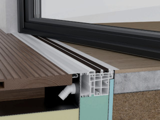 Für schwellenlose Übergänge bei Außentüren eignen sich die Produkte MFAT 10 PH (für Holz- und Holz-Alutüren) bzw. MFAT 20 PH (für Kunststofftüren)