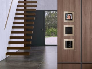 Video Innenstationen für die Türkommunikation