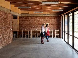 Studierende der TU Berlin haben in Kooperation mit der Fundación Cristo Vive Bolivia ein Internat für die Schülerschaft der landwirtschaftsschule in Bella Vista realisiert.