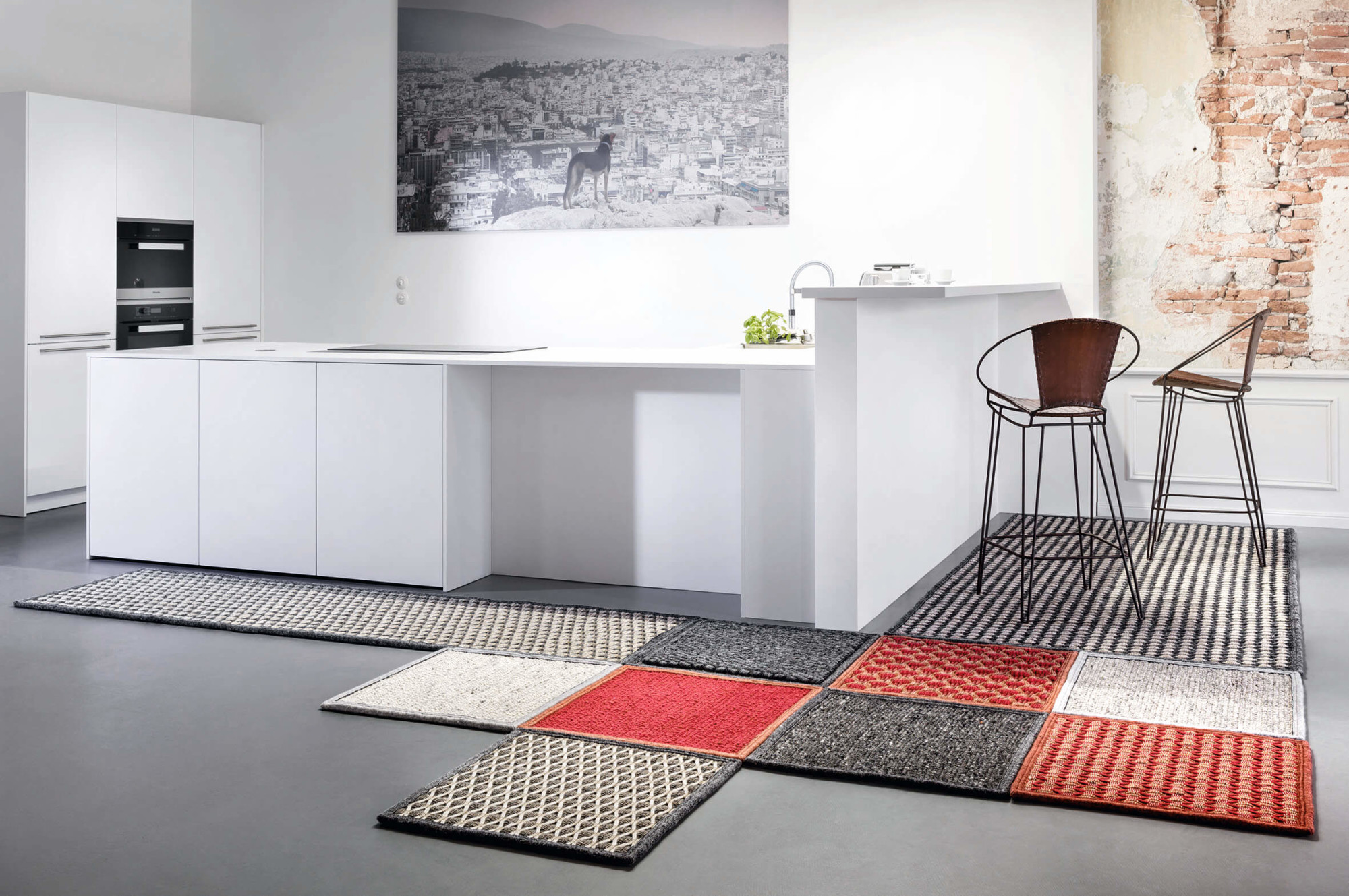 Die Materialien Schurwolle und Jute und Leinen als Kettfäden sorgen dafür, dass der Bodenbelag schadstofffrei und komplett recycelbar ist.