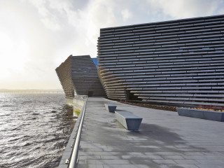 Das Design Museum V&A Dundee ist das erste Bauwerk in Großbritannien nach Plänen des japanischen Architekten Kengo Kuma.