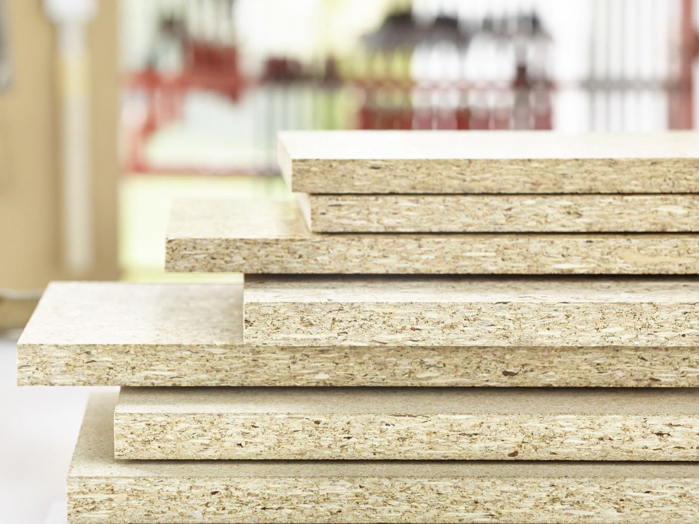 Die Holzspanplatten LivingBoard von Pfleiderer bestehen aus Frischhölzern wie Fichte und Tanne sowie einem formaldehydfreien Bindemittel.