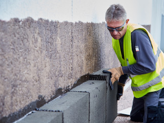 Die Unternehmen Saint-Gobain Weber und Foamglas kooperieren beim sogenannten Premium Sockel- und Fassadendämmsystem