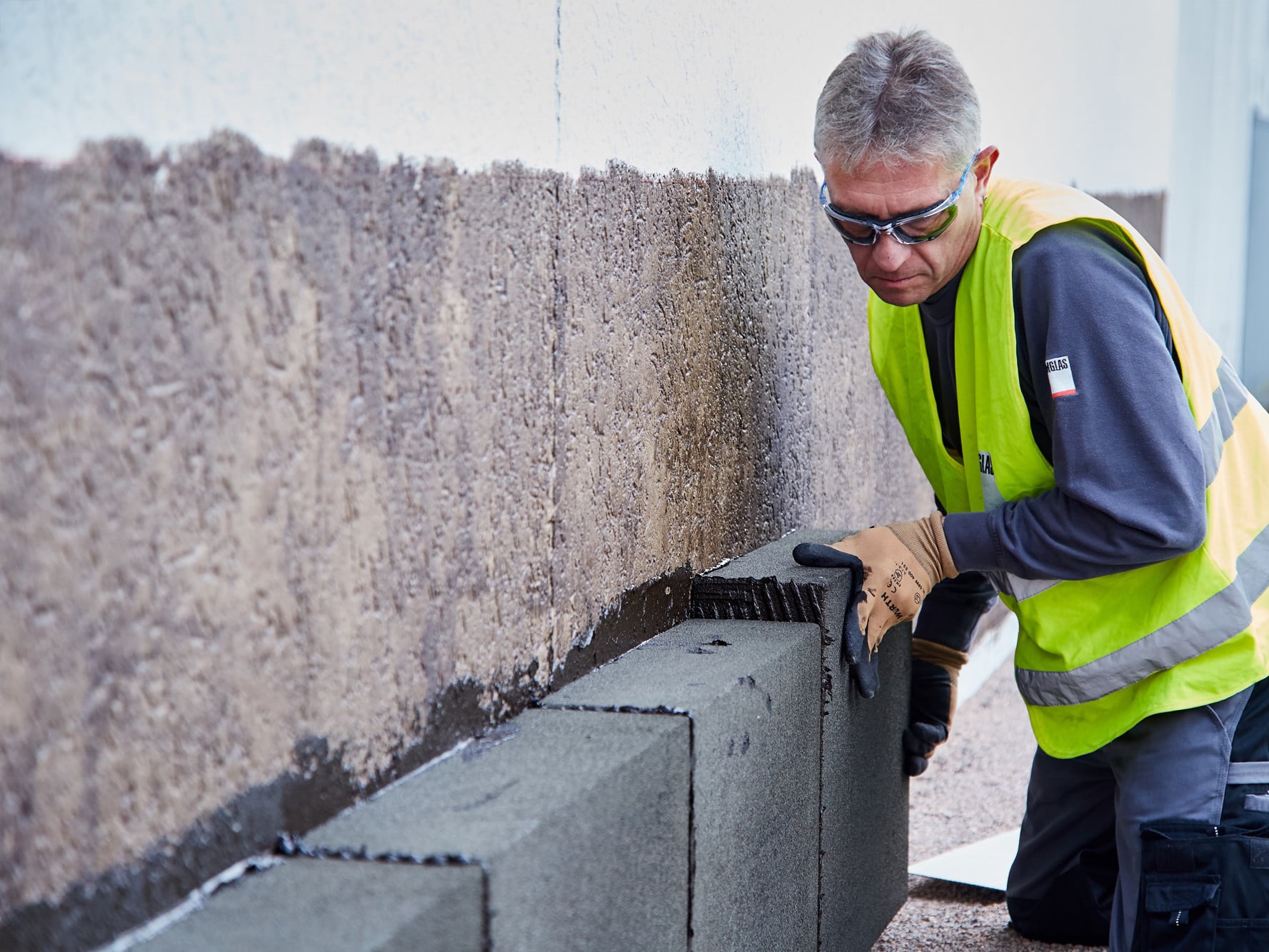 Die Unternehmen Saint-Gobain Weber und Foamglas kooperieren beim sogenannten Premium Sockel- und Fassadendämmsystem