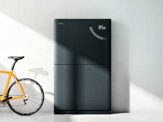 Mit der Junelight Smart Battery bietet Siemens einen PV-Batteriespeicher zur Speicherung und Nutzung von selbsterzeugtem Strom für Eigenheime an.