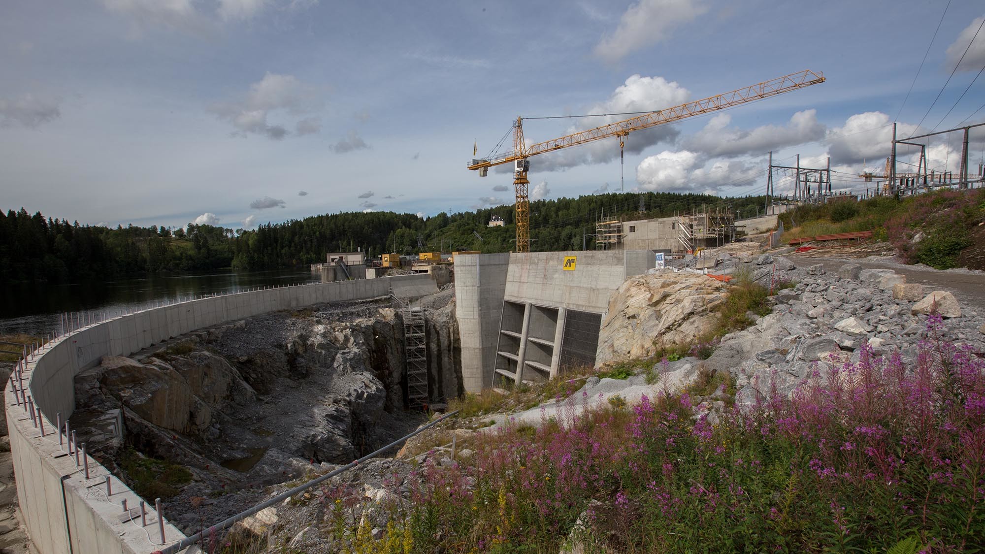 Mit der Ausbaumaßnahme Vamma 12 wächst das Kraftwerk zum größten Flusswasserkraftwerk des Landes an.