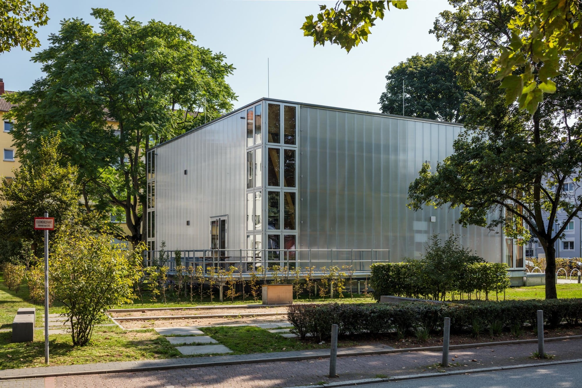 Das Projekt CUBITY war für den Solar Decathlon 2014 in Versailles entwickelt worden, wo es temporär ausgestellt war 