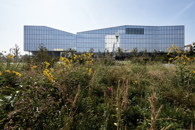 fastweb firmenhauptsitz in mailand fassade buro verwaltung baunetz wissen