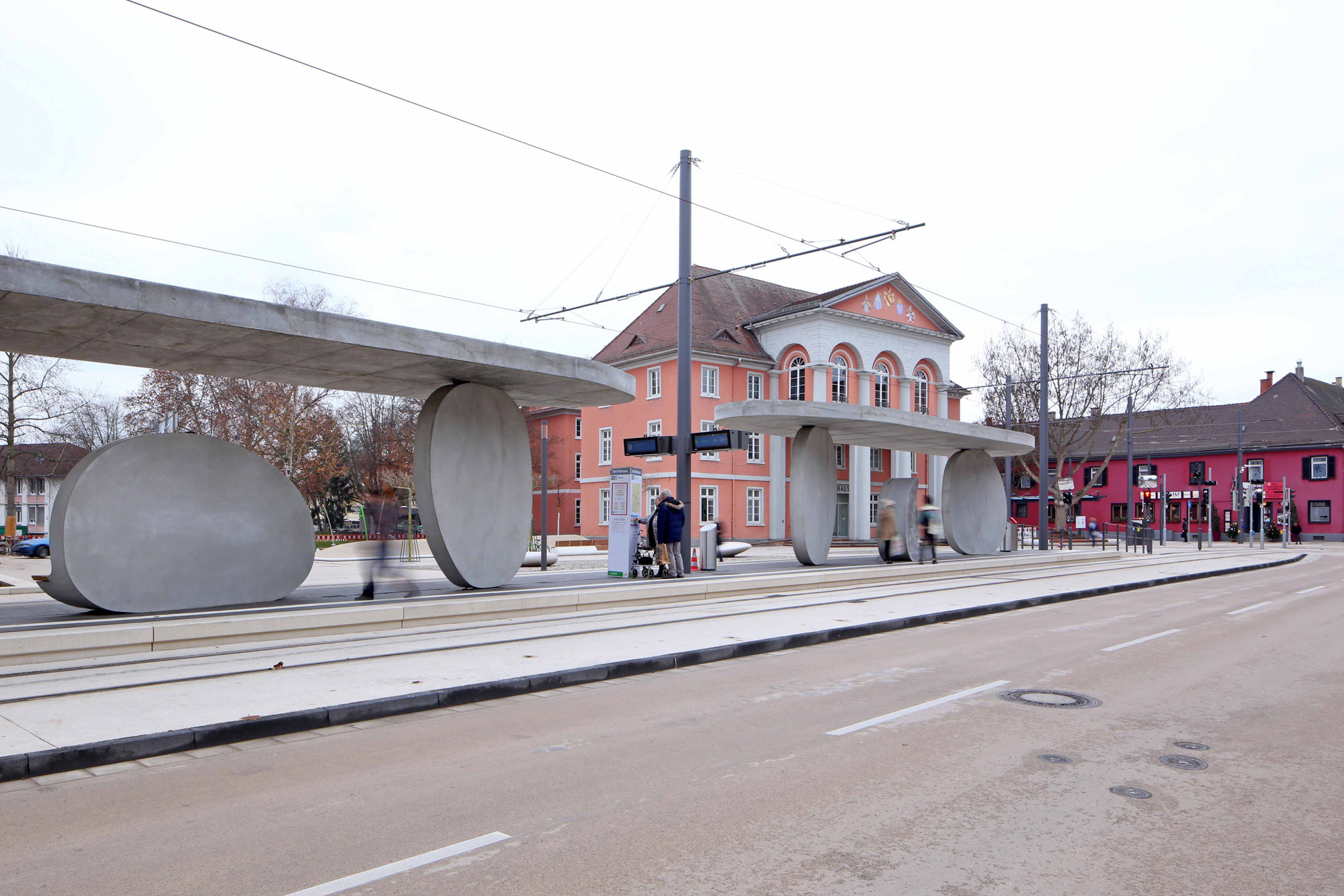 Trambahnhaltestelle Kehl Beton ffentlicher Raum BauNetz Wissen Trambahnhaltestelle Kehl Beton ffentlicher Raum BauNetz Wissen