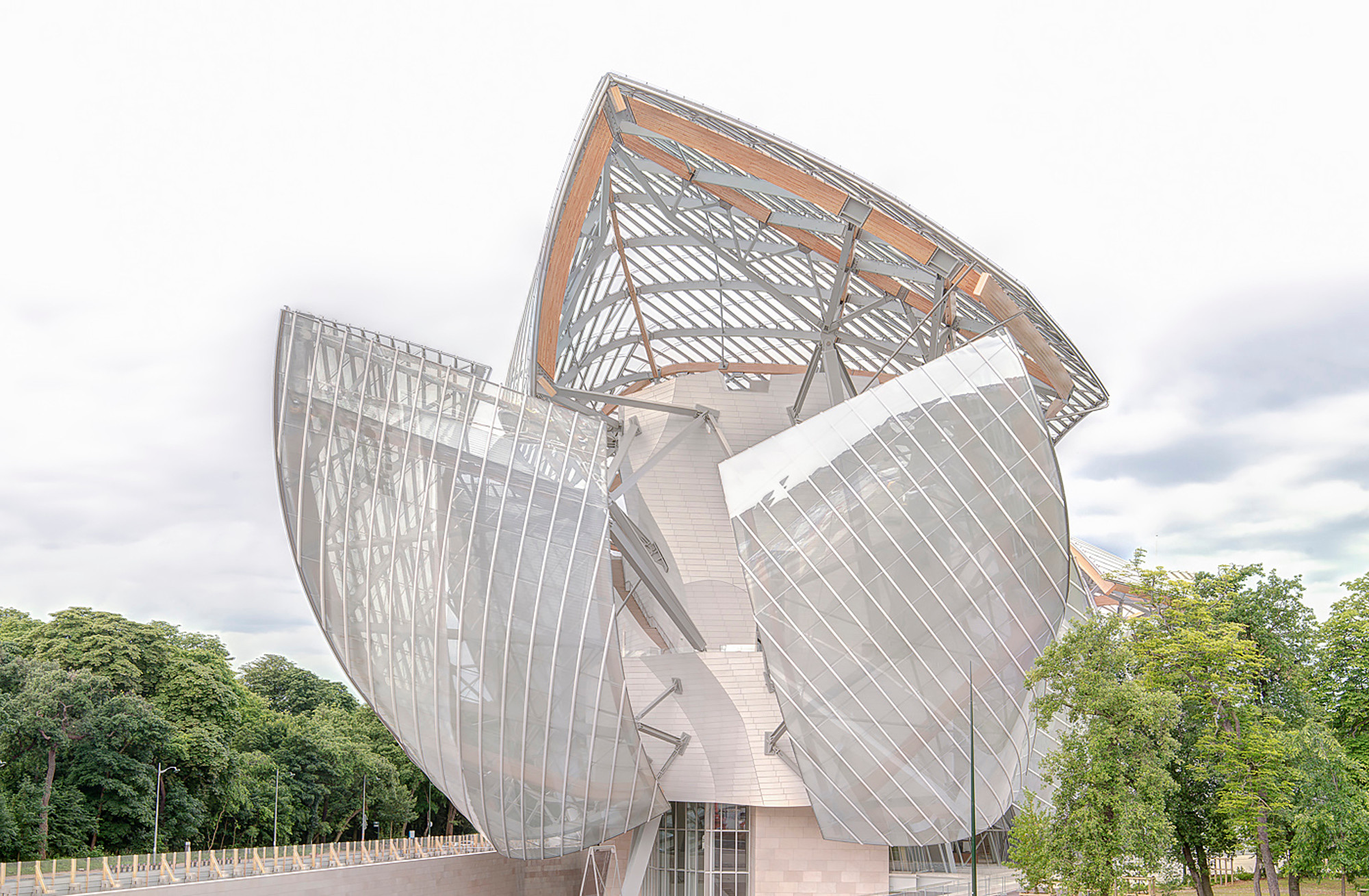 Stiftung_Louis_Vuitton_Paris_03