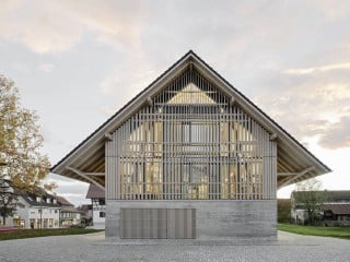 Scheunenumbau: Bibliothek in Kressbronn am Bodensee