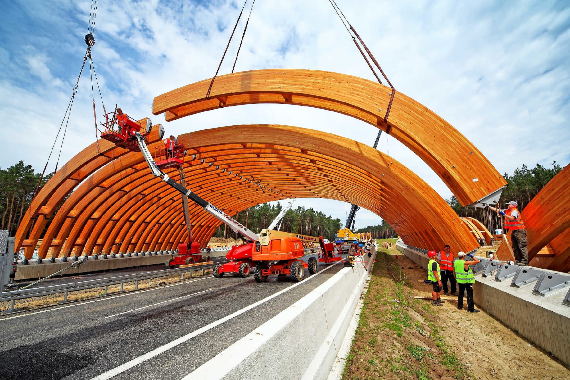 Errichtung der Wildbrücke Luckenwalde