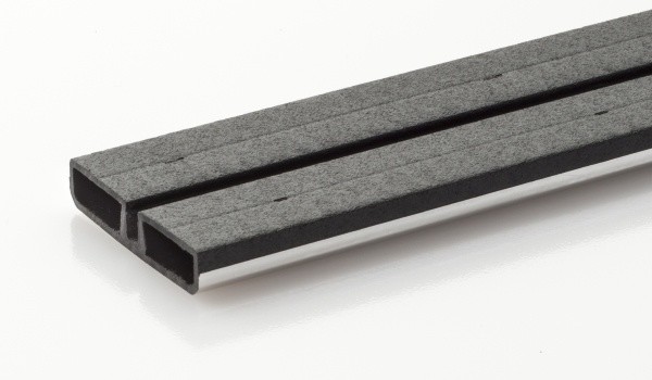 Weitere Vorteile sind eine verringerte Gasverlustrate und optimierte Optik der Glaskante durch parallel ausgerichtete Abstandhalter
