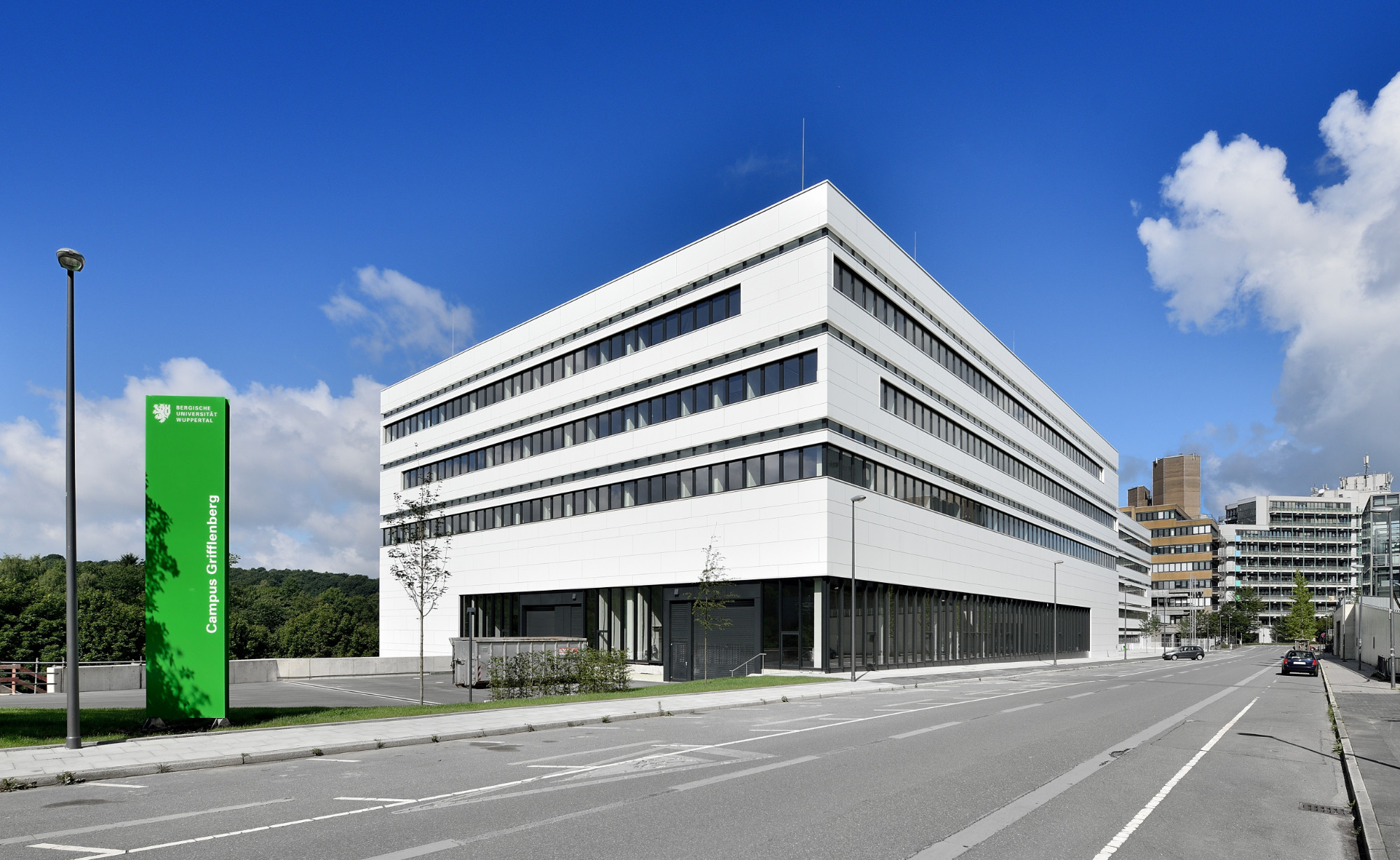 Bergische Universität Wuppertal Gaußstraße Wuppertal Institutsgebäude der Bergischen Universität Wuppertal | Beschläge