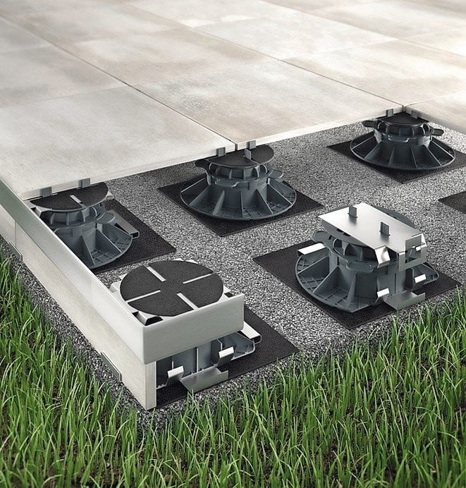 Stelzlager für Terrassenbeläge | Flachdach | News/Produkte | Baunetz_Wissen