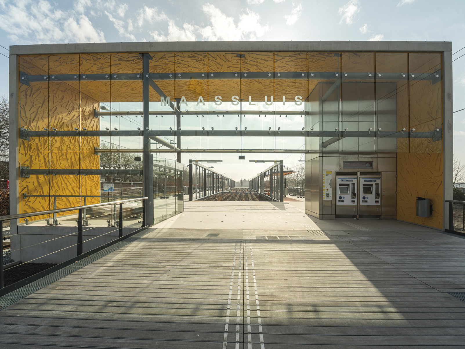 Die Strecke zwischen Schiedam und Hoek van Holland ist seit Ende 2019 an das U-Bahn-Netz der Stadt Rotterdam angeschlossen.