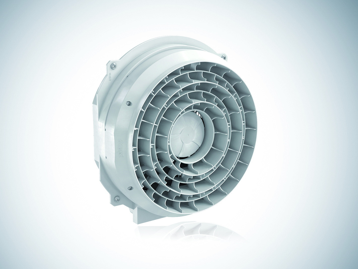 Die AxiCool Ventilatoren mit Strömungsgleichrichter auf der Ausblasseite werden für die horizontale Ventilation eingesetzt. Das Gehäuse ist weiß, um den für das Wachstum wichtigen Lichteinfall so weit wie möglich zu reflektieren.