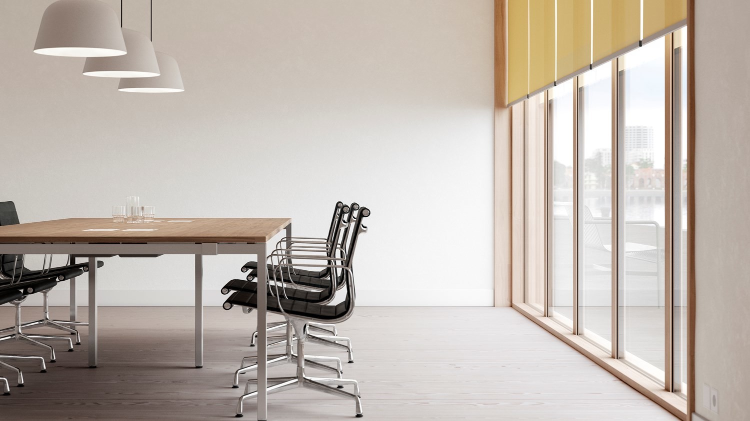  Durch den Gehalt an stark reflektierendem Aluminium im Textil wird laut Hersteller das Gros der Sonnenenergie zurückgestrahlt, bevor sie sich als Wärme im Raum verteilt. 