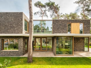 Die Architekten HofmanDujardin entwarfen die Villa Zeist 2.