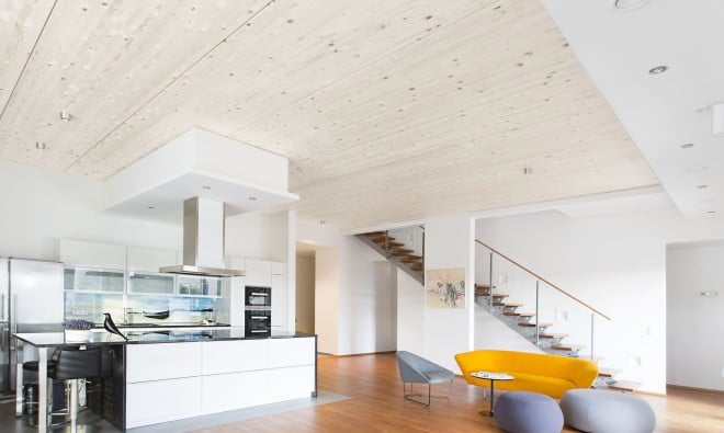 Farbig lasierte Massivholzdecken | Holz | News | Baunetz_Wissen