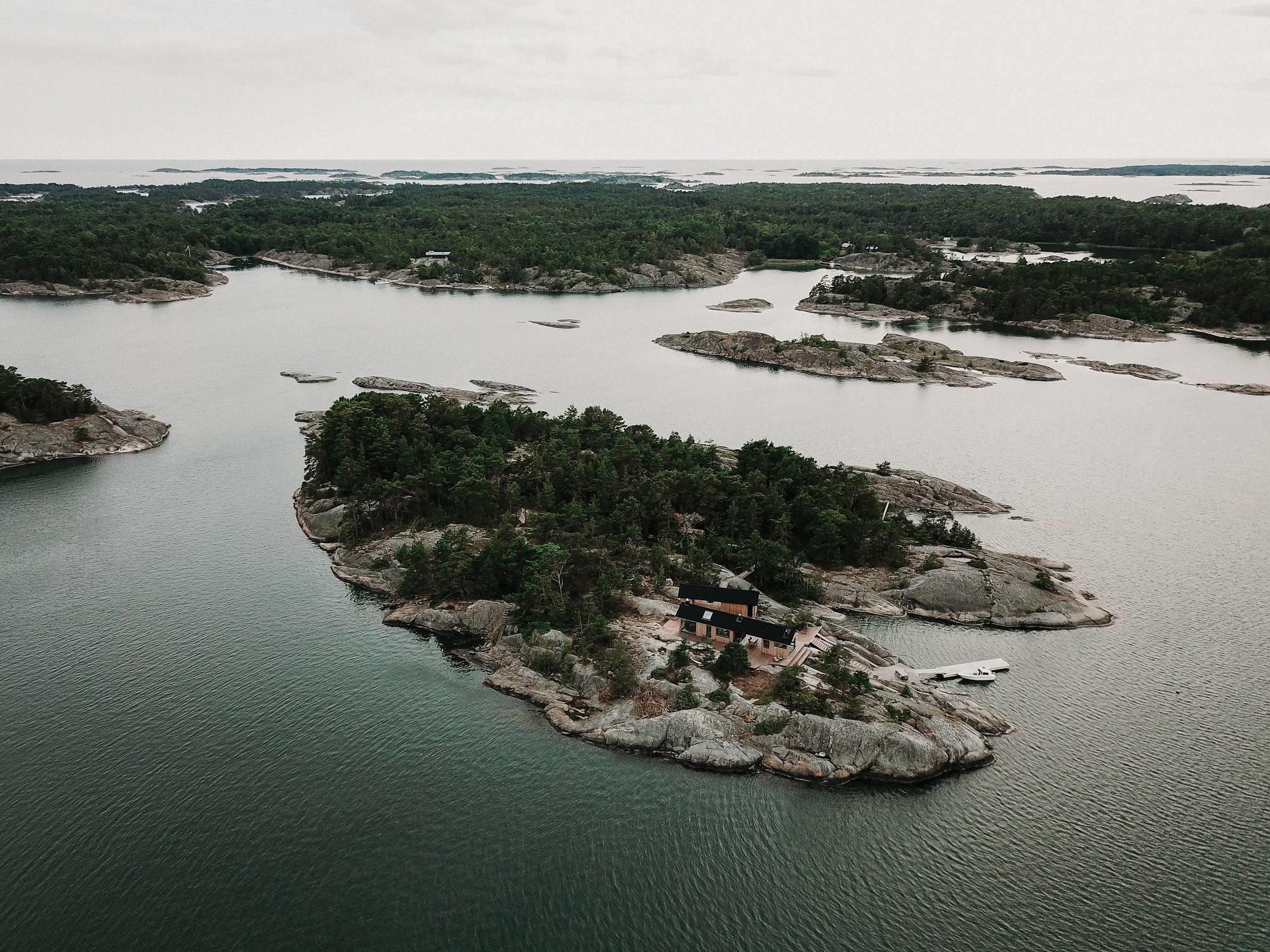 Die Insel liegt am Rande des Nationalparks und war noch nie zuvor bewohnt.