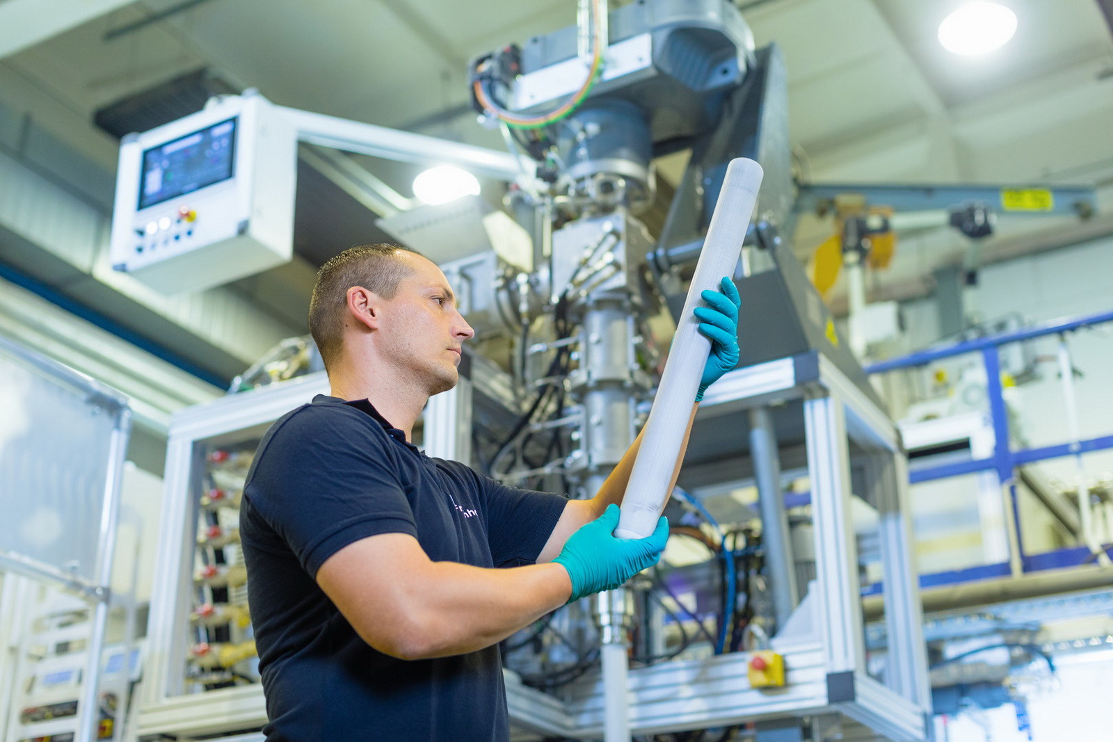 Für die Herstellung des Kernstücks der Hochtemperatur-Batterie, des Elektrolyten, konnte ein kostengünstiges Extrusionsverfahren etabliert werden.