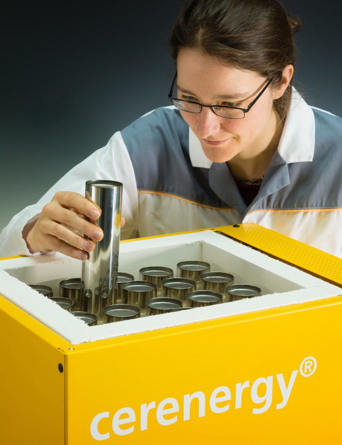 Der oberfränkische Hightech-Konzern Alumina Systems hat die Technologie bereits gekauft und wird eine keramische Batterie unter dem Namen Cerenergy anbieten.