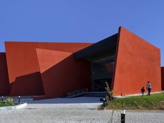 Schule bei Ras