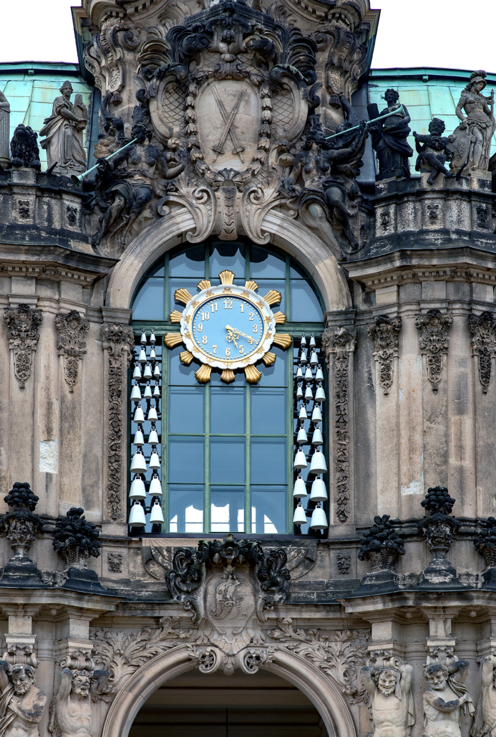 Glockenspielfenster, Zwinger, Dresden