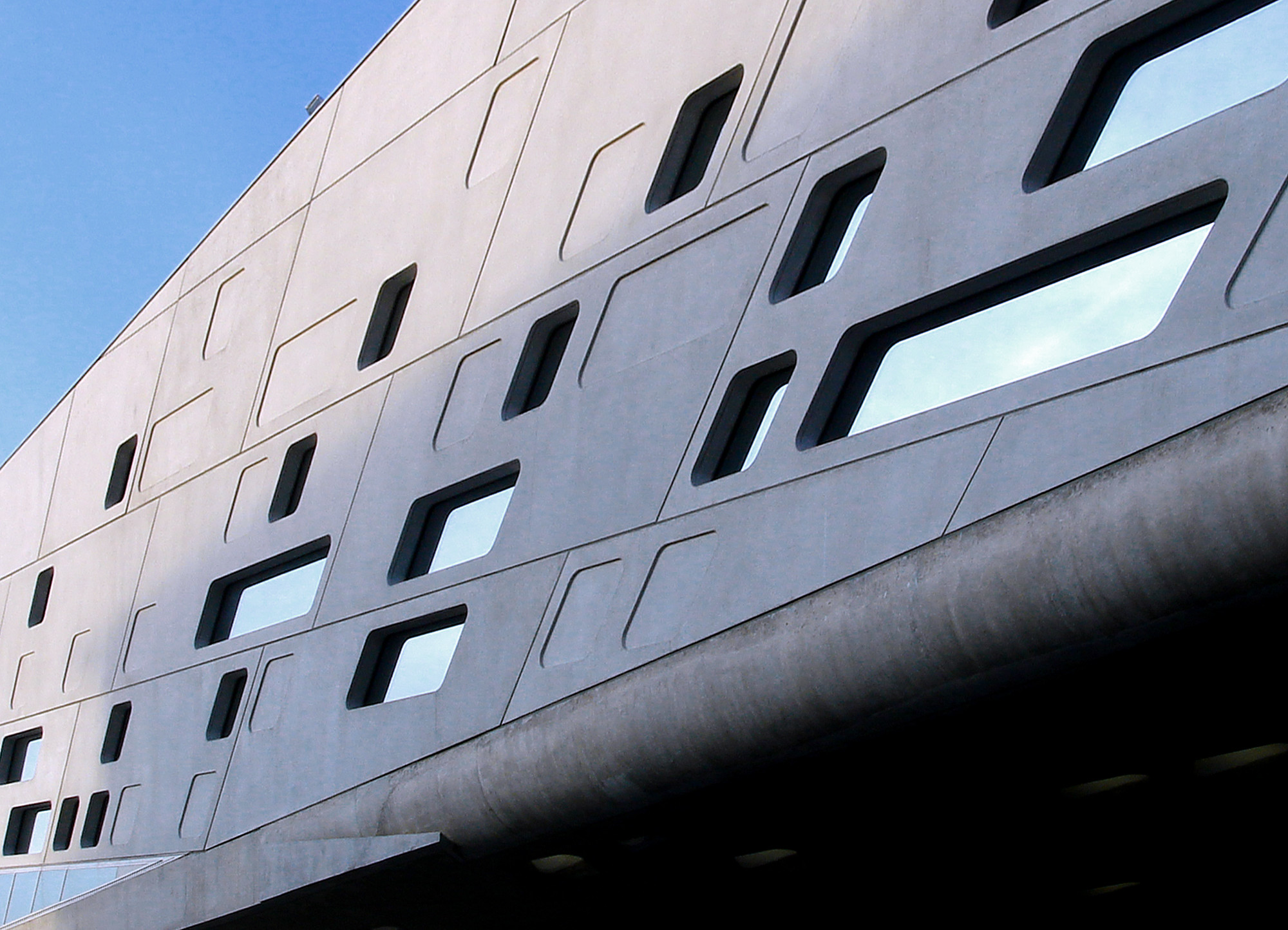 Fenster eines "Raumschiffs", Phäno, Wolfsburg, Zaha Hadid