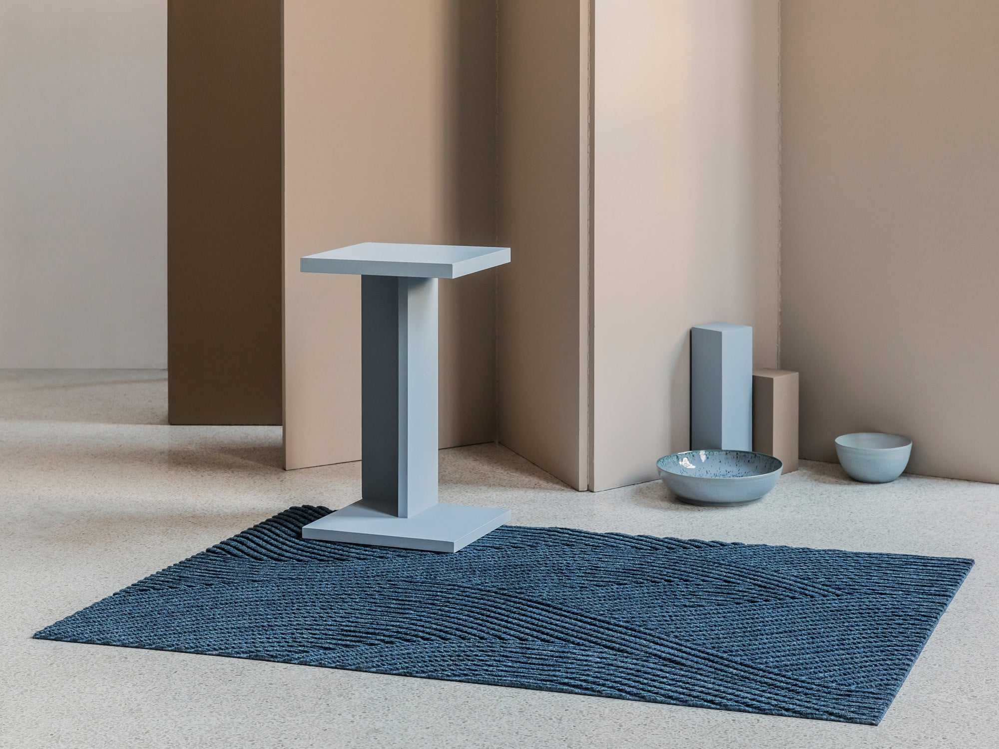 Die norwegische Designerin Five Melvær hat für Heymat eine Kollektion von nachhaltigen Fußabtretern entworfen.