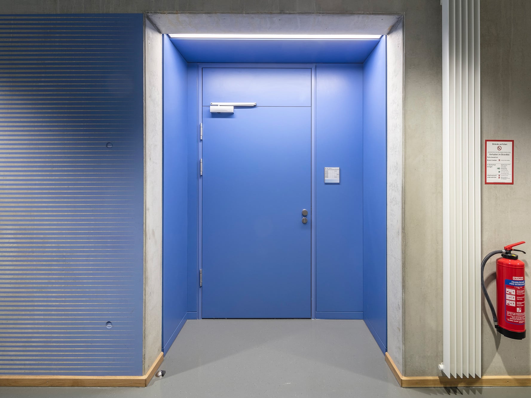 Der bayerische Hersteller bietet seine Brandschutztüren fortan mit einer Stärke von 50 Millimetern an.