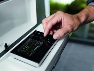 Heizzeiten und -temperatur sollten Hausbewohner bzw. -eigentümer regelmäßig selbst prüfen und bei Bedarf anpassen.