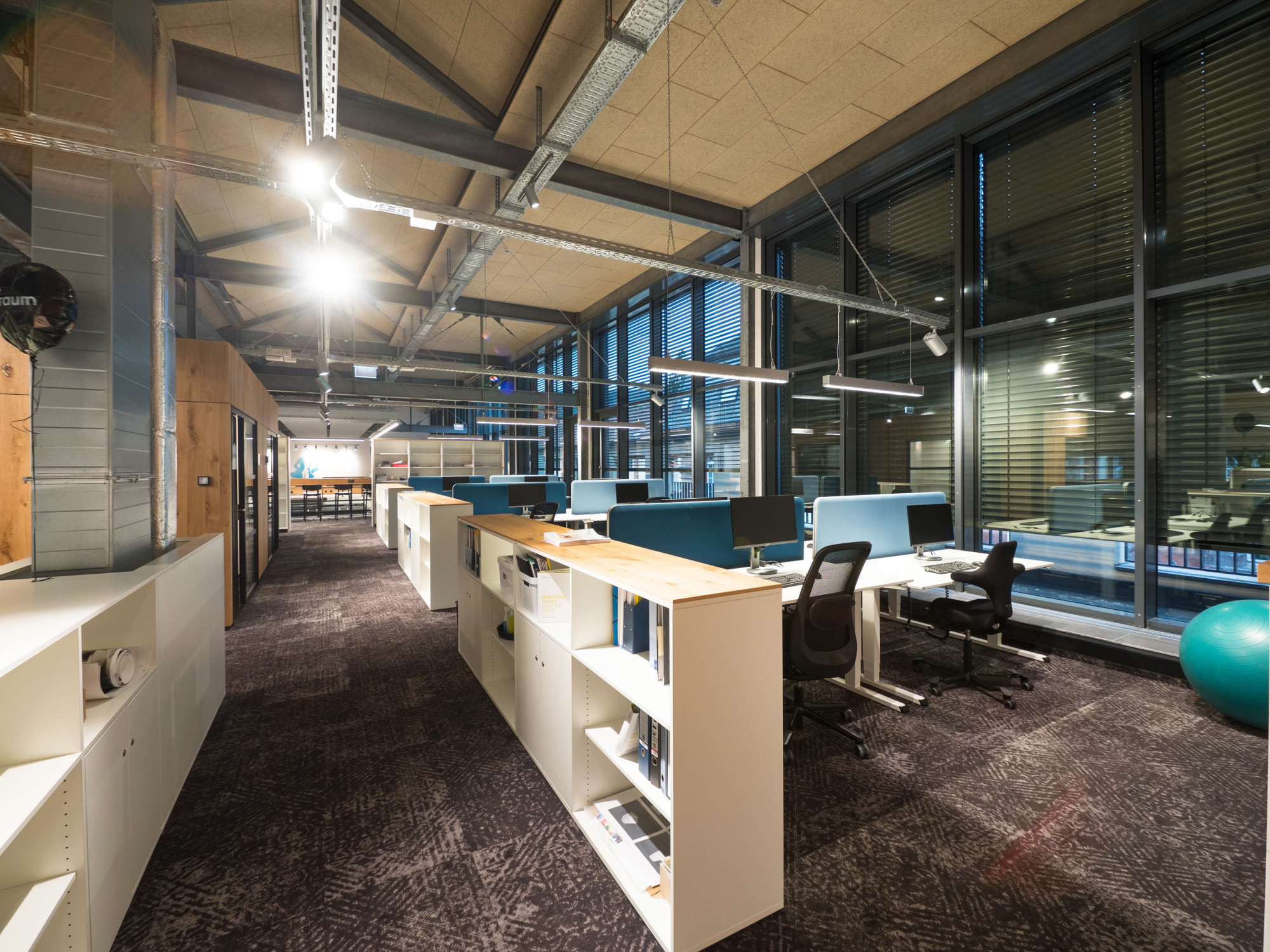 Rissige Abgehängte Deckenfliesen Büro Akustik 1195 Mm X 595 Mm