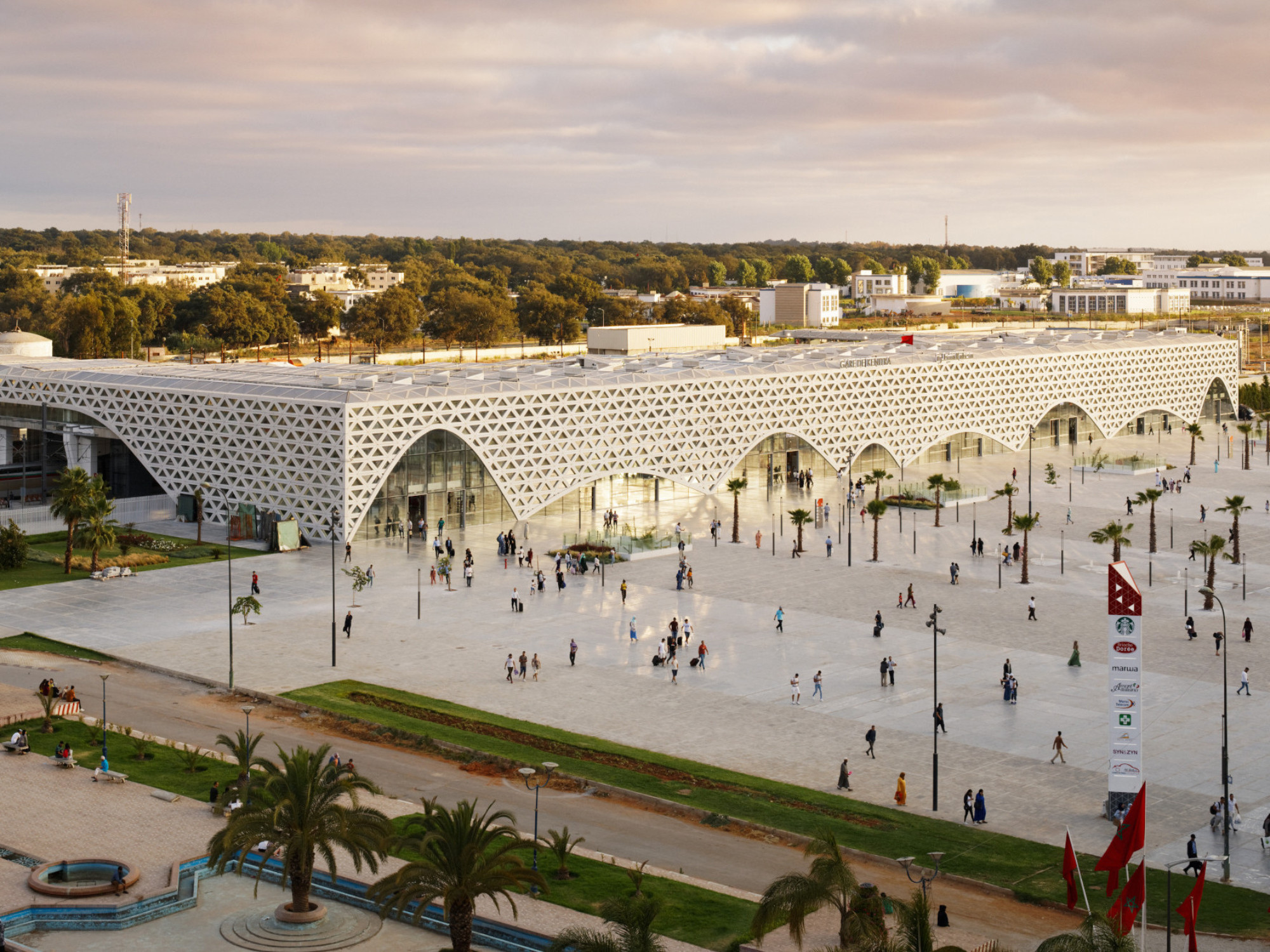 Der Bahnhof in Kenitra ist Teil der neuen Schnellfahrstrecke LGV von Tanger nach Kenitra.
