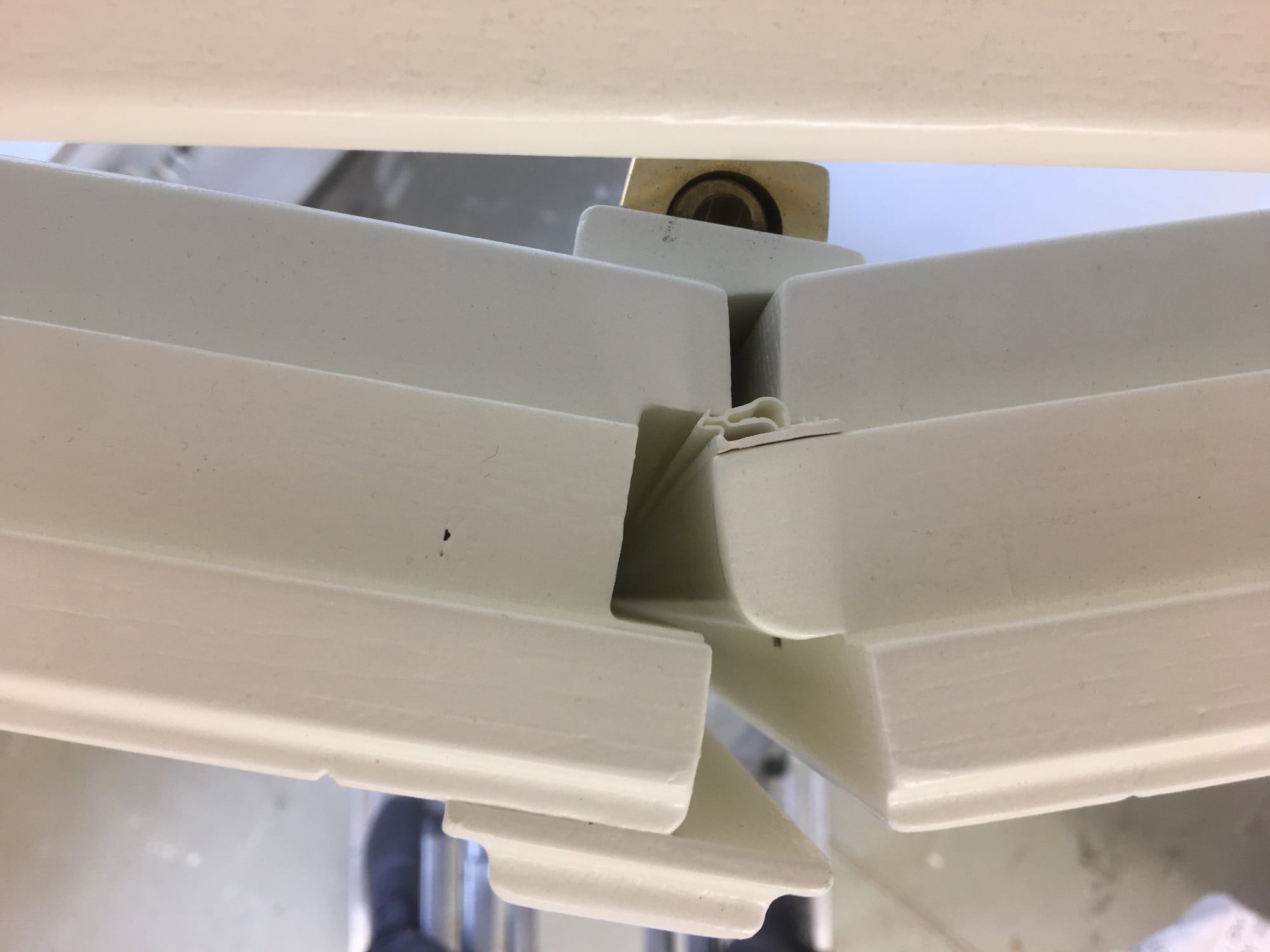 Detail eines heutigen Wolfsrachen-Fensterprofils