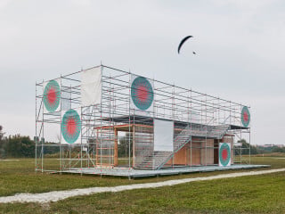 Das junge Büro Openact Architecture sah entlang des Flusses Save in Zagreb sogenannte Aktivatoren vor, um die Uferzone temporär zu beleben.