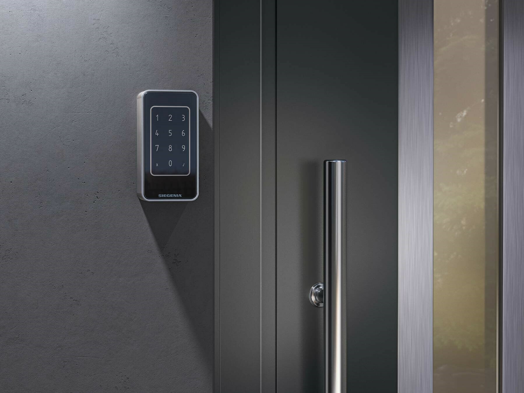 Zur Anbringung des eleganten Zutrittskontrollsystems bietet sich der fächenbündige Einbau oder auch eine Aufputzlösung an.