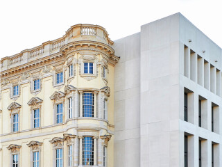 Das Humboldt-Forum nach dem Entwurf des Architekten Franco Stella zeigt sich auf drei Seiten als barockes Stadtschloss, ...