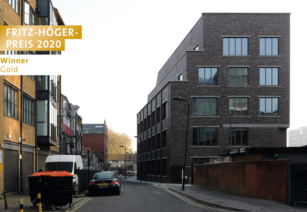 „Brickfields“ Business Centre, Hoxton, London von Witherford Watson Mann Architects, London - Winner Gold Büro- und Gewerbebauten beim Fritz-Höger-Preis 2020 für Backstein-Architektur