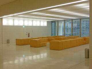 Im deutschsprachigen Raum gibt es zu den Themen Lichtplanung und Lichttechnik ein umfassendes Aus- und Weiterbildungsangebot.