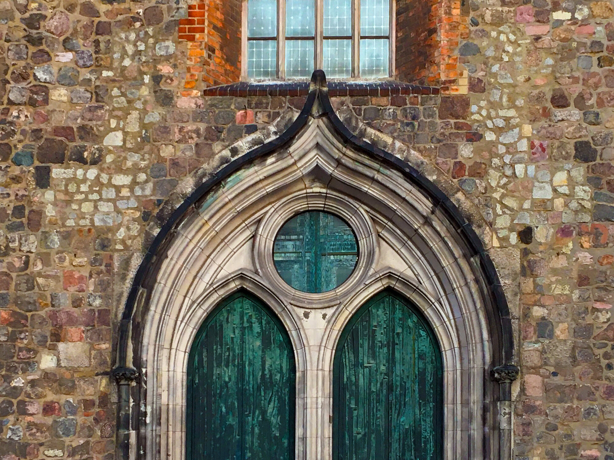 Eselsrücken beim gotischen Hauptportal der Marienkirche, Berlin-Mitte, etwa 1270 