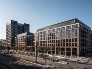 Campus Personenverkehr der Deutschen Bahn in Frankfurt